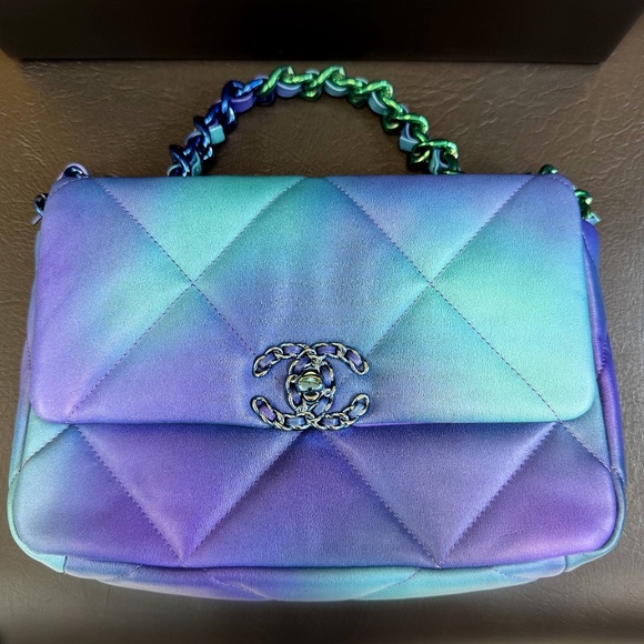 Brand New Chanel 2021 Medium Blue Tie Dye 19 Flap Bag Limited Edition - Picture 3 of 16